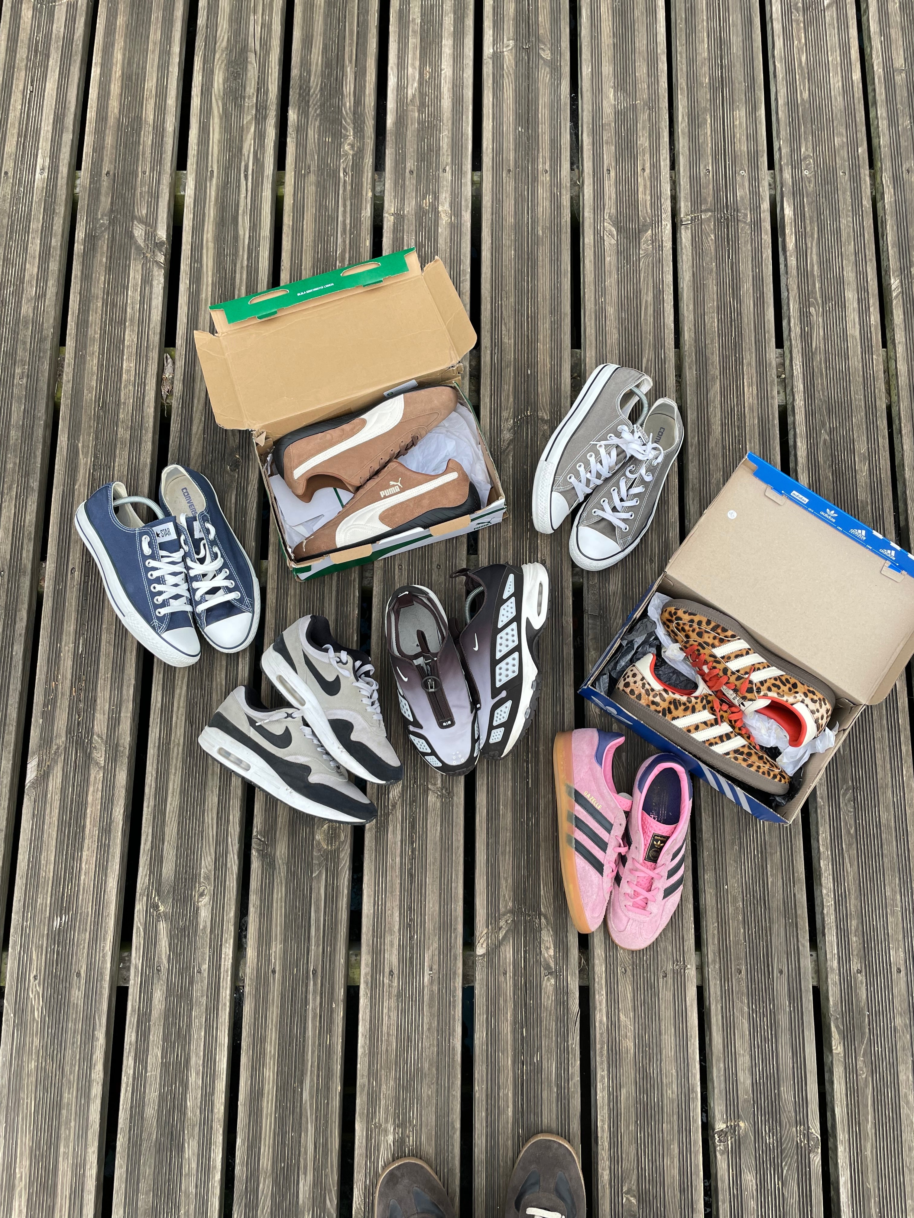 SHOES