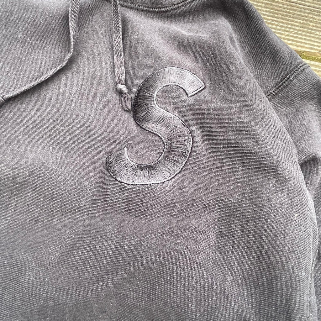 SUPREME OVERDYED S LOGO "BLACK" - SIZE/M