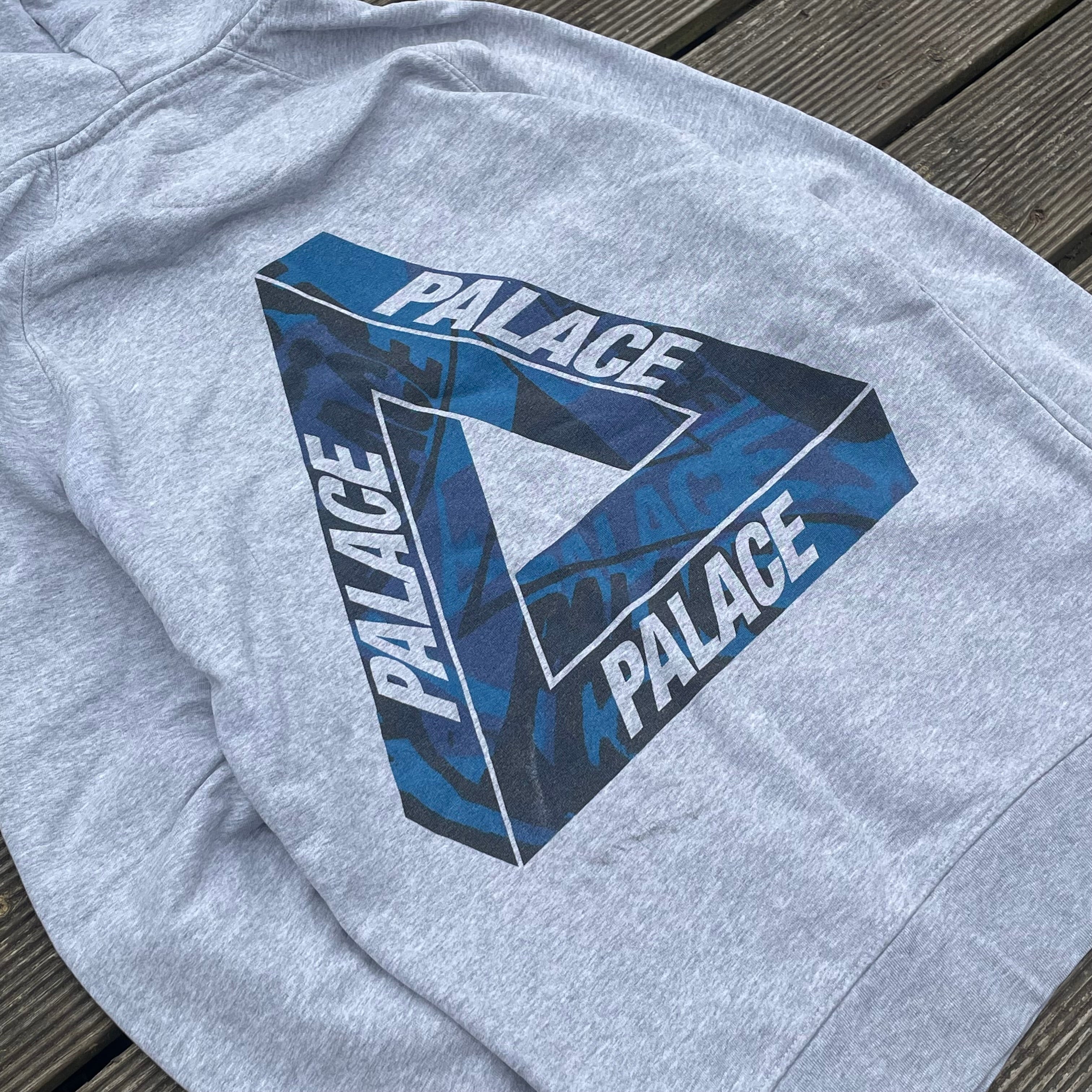 PALACE "ONE WAVE BLUE" HOODIE - SIZE/M