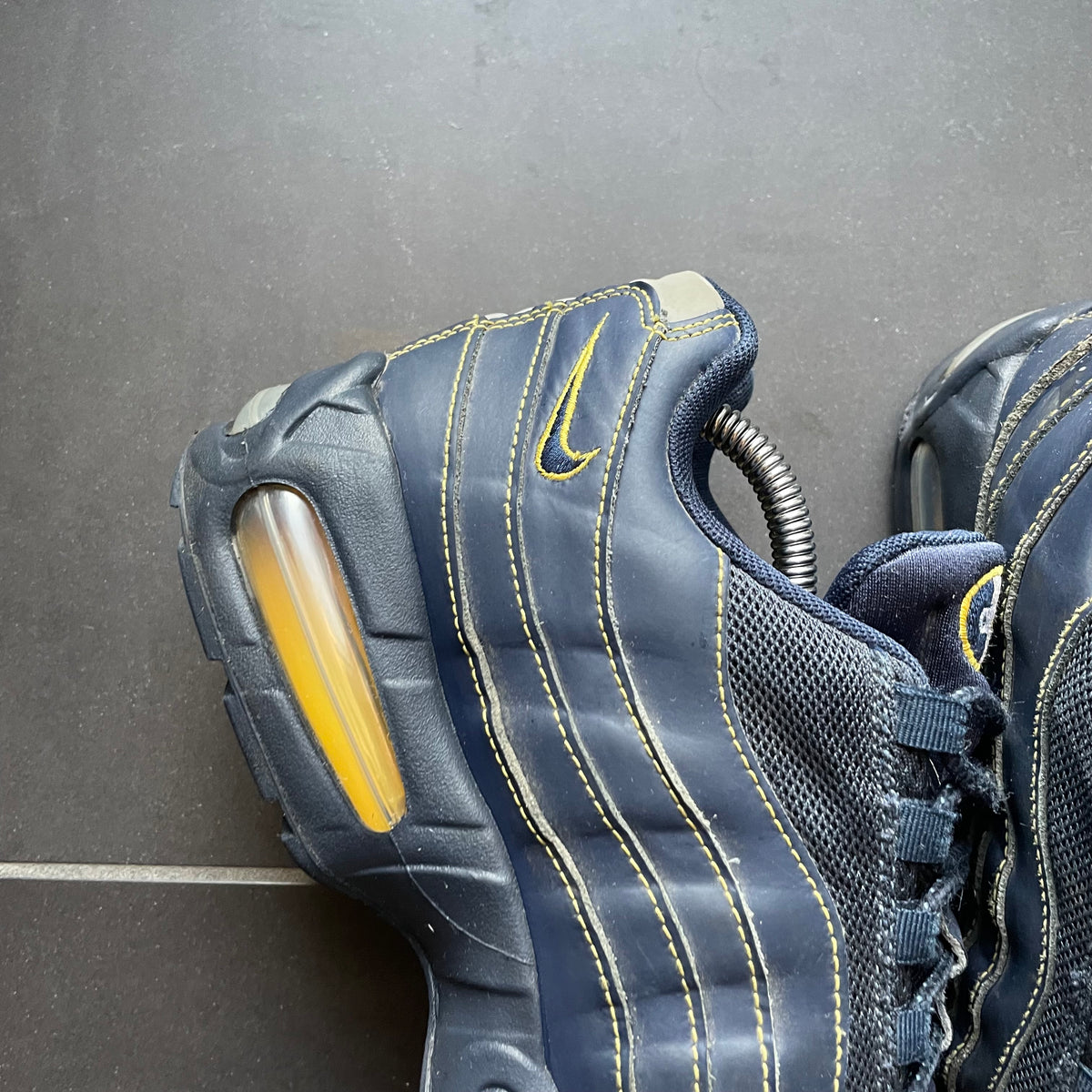 NIKE AIR MAX 95 "MICHIGAN" (42,5)