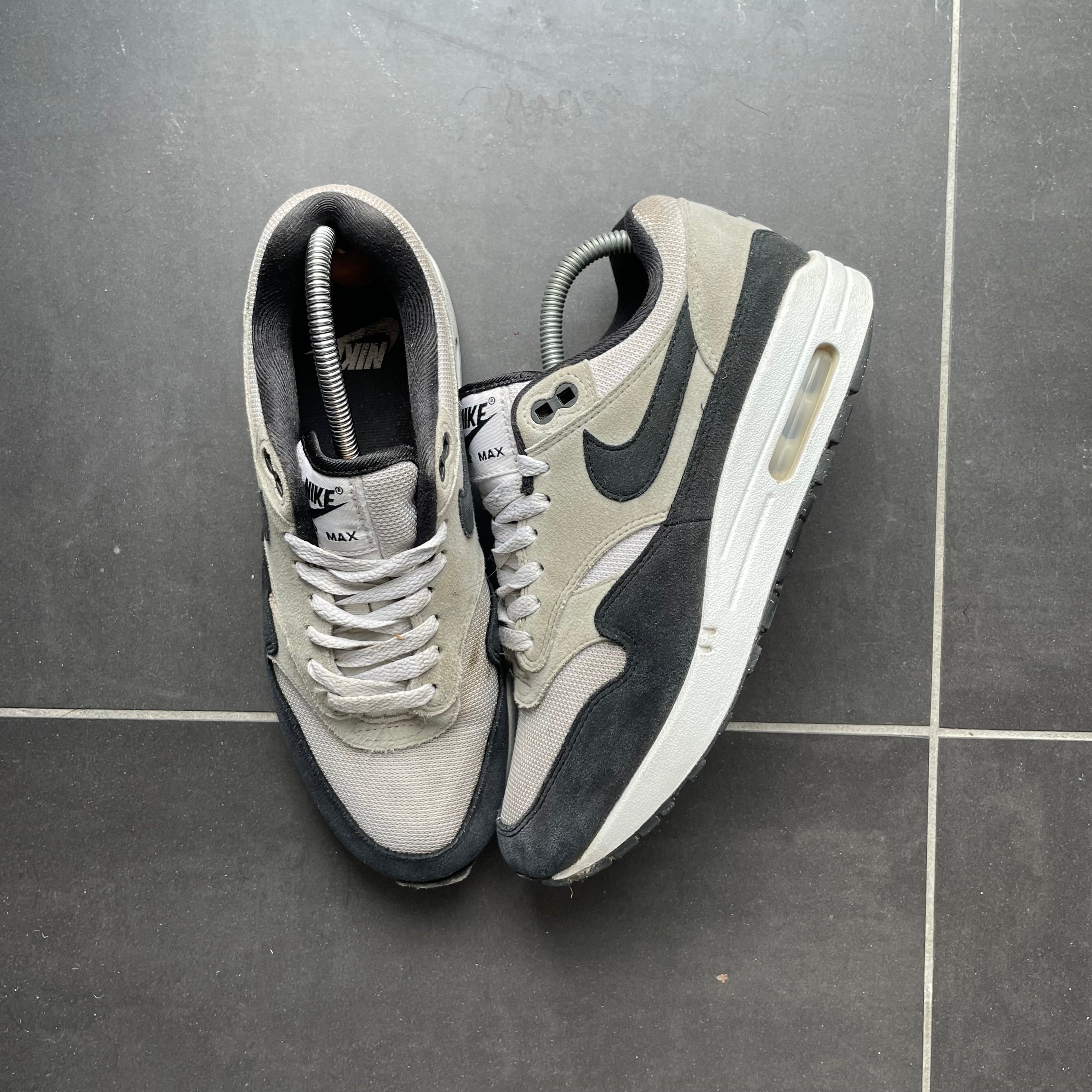 Nike Air Max 1 "Black and White" Size/40.5