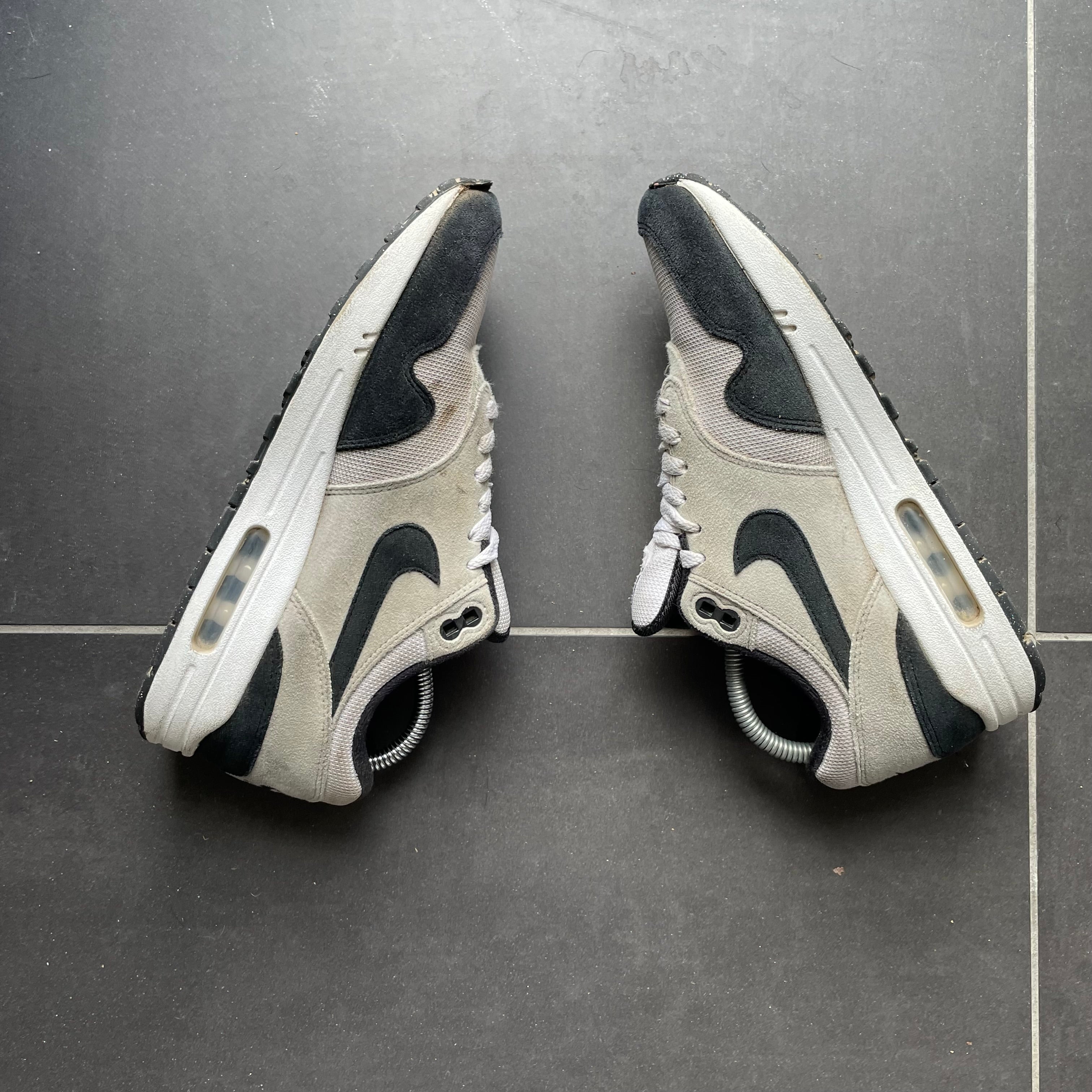 Nike Air Max 1 "Black and White" Size/40.5