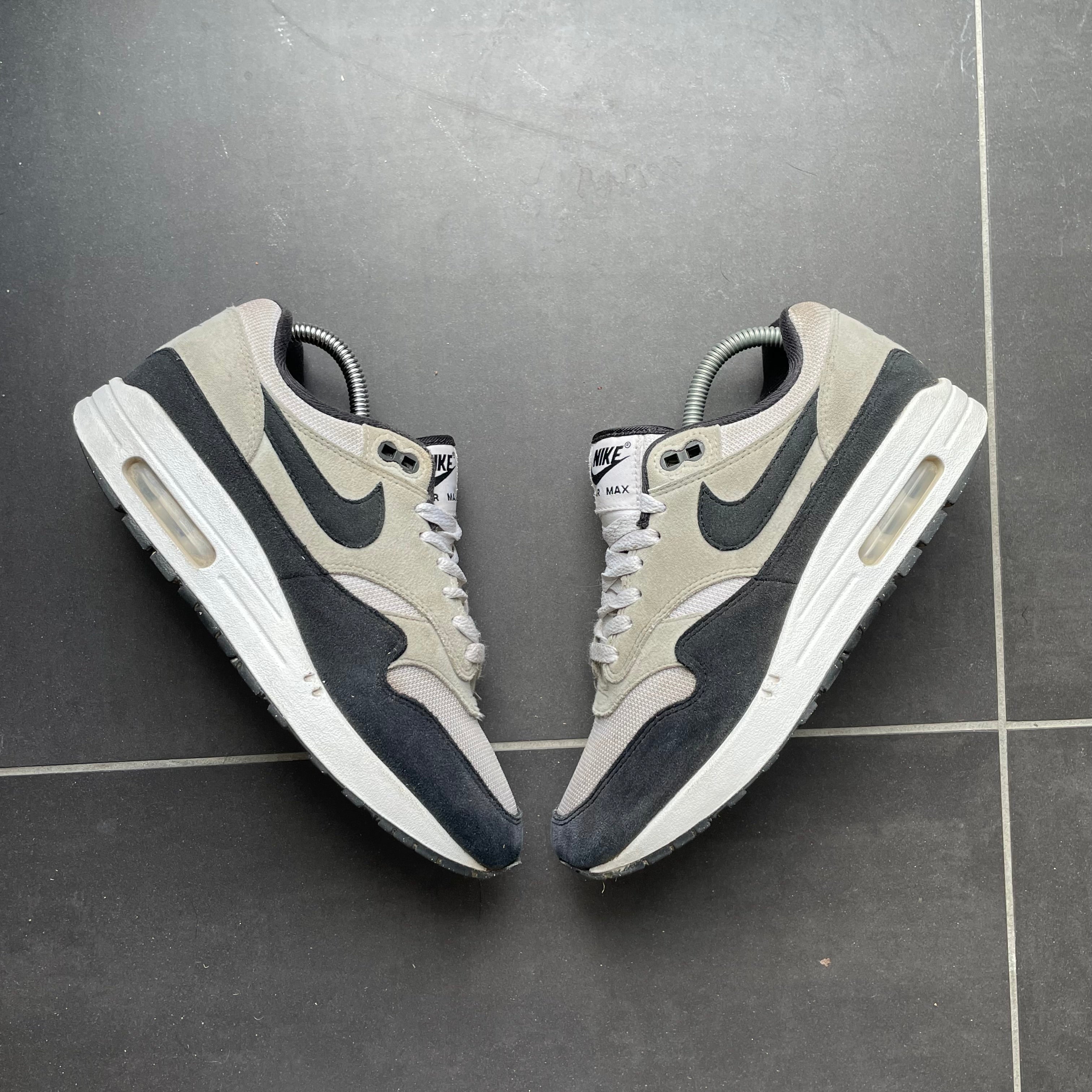 Nike Air Max 1 "Black and White" Size/40.5