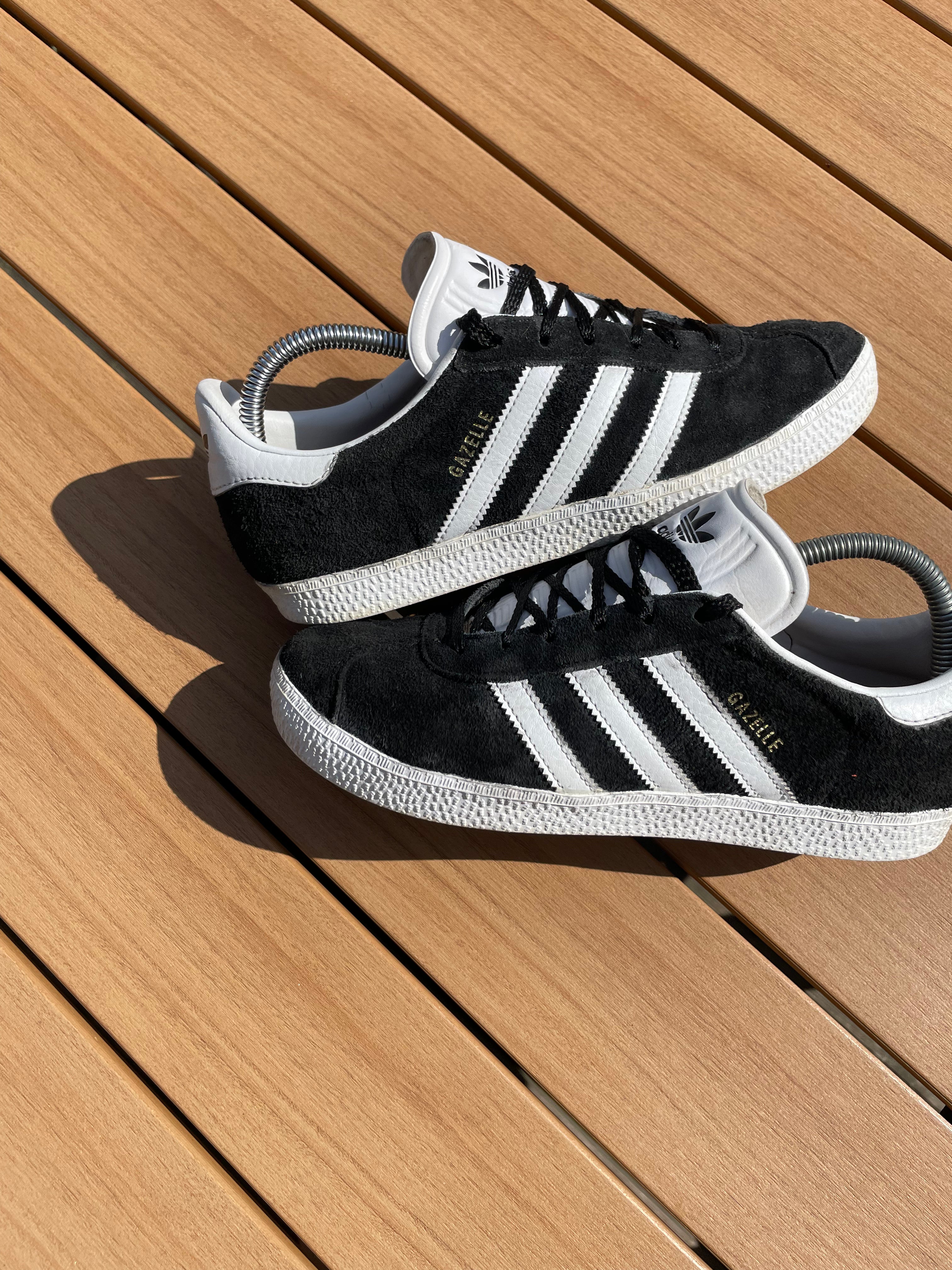 Adidas Gazelle "Core Black/White" - Size/38,5